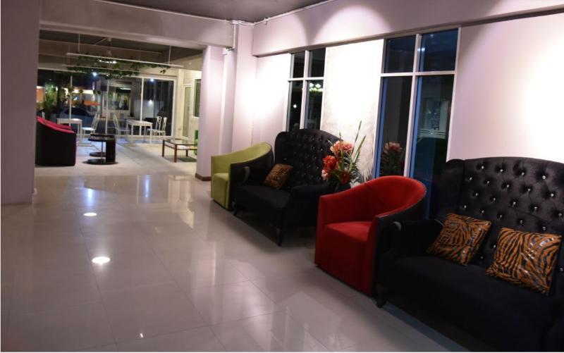 בנגקוק The Canal Hotel מראה חיצוני תמונה